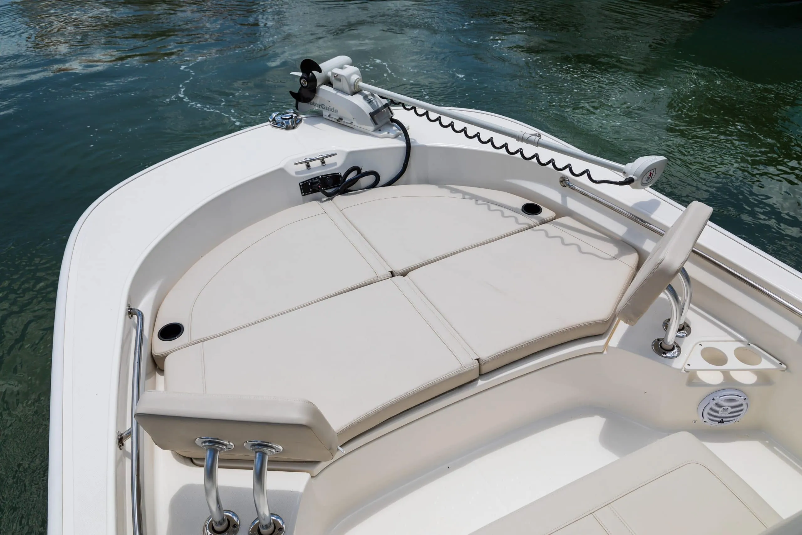 BOSTON WHALER 210 MONTAUK
