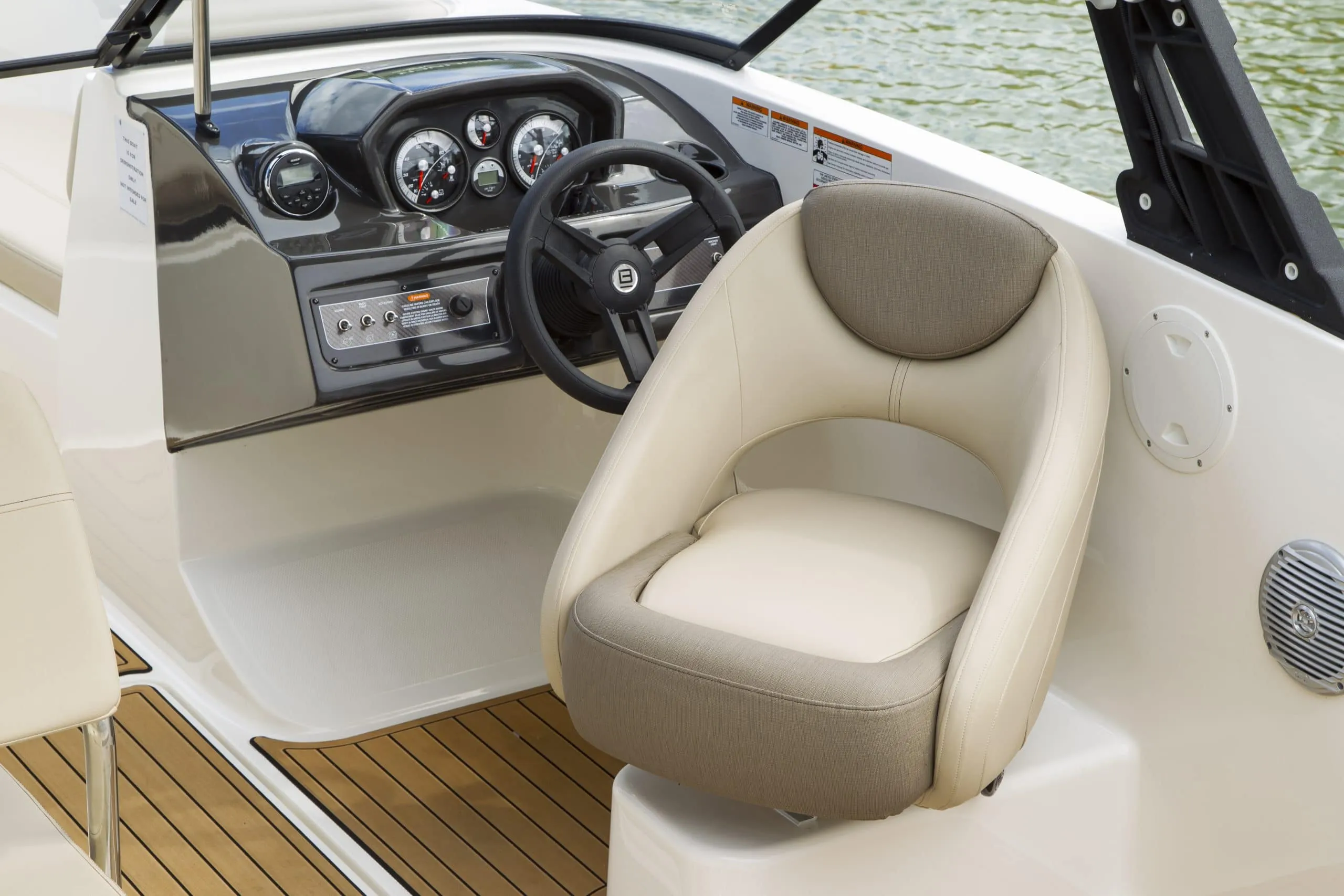 Bayliner VR5 Bowrider