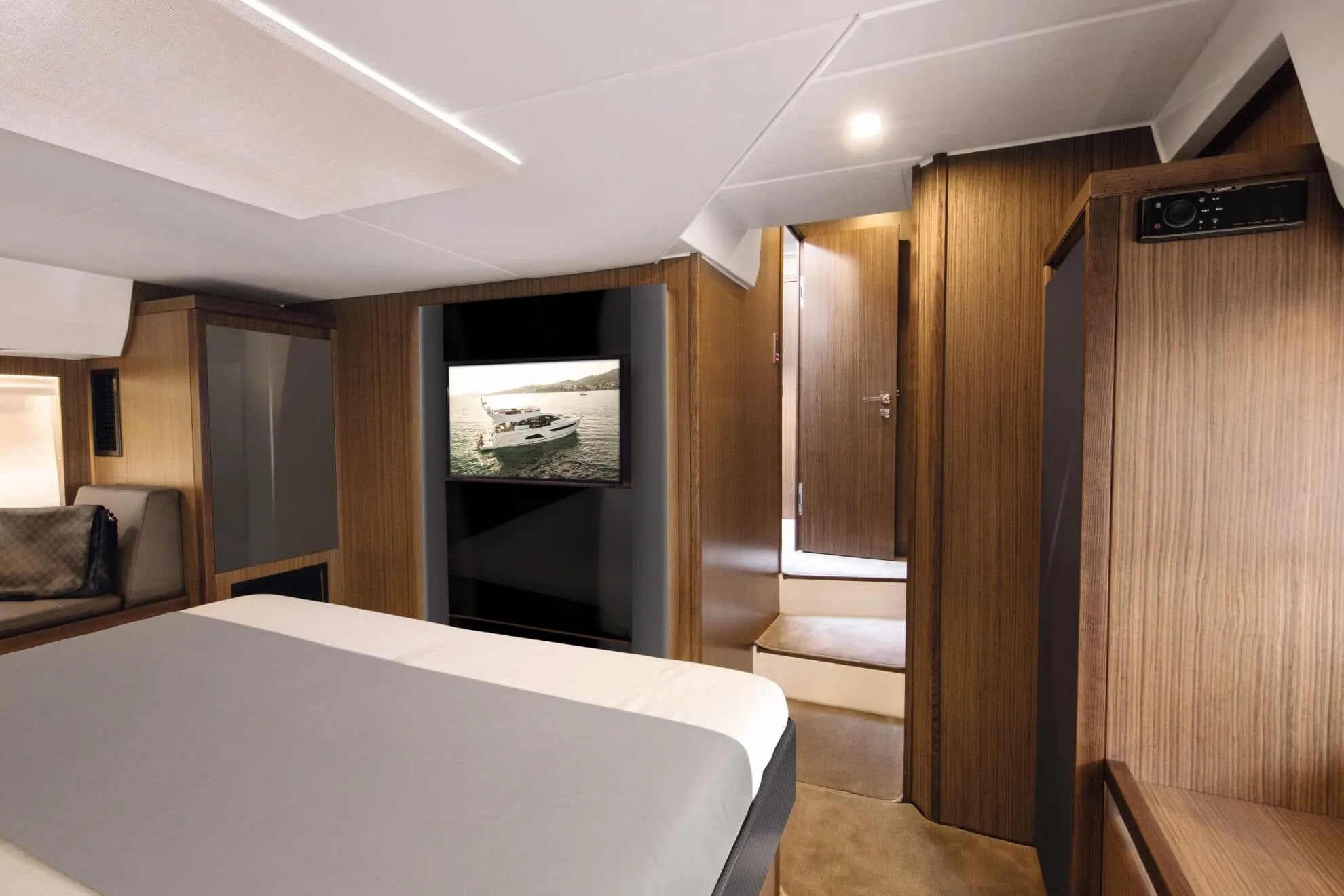 SEALINE F530