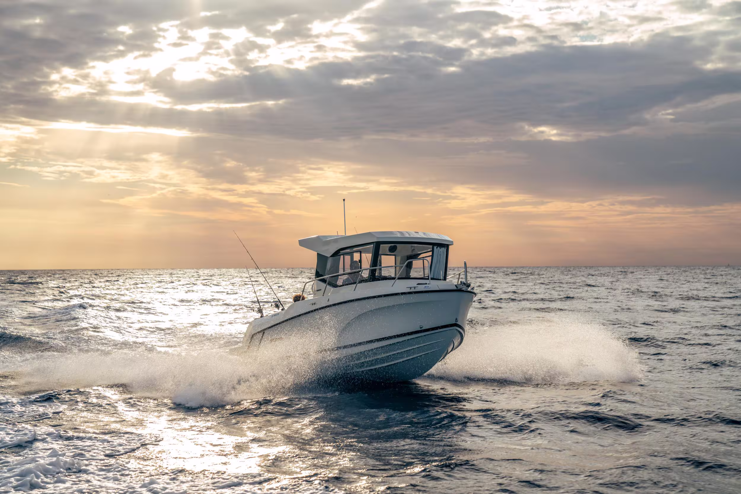 Quicksilver 625 Pilothouse