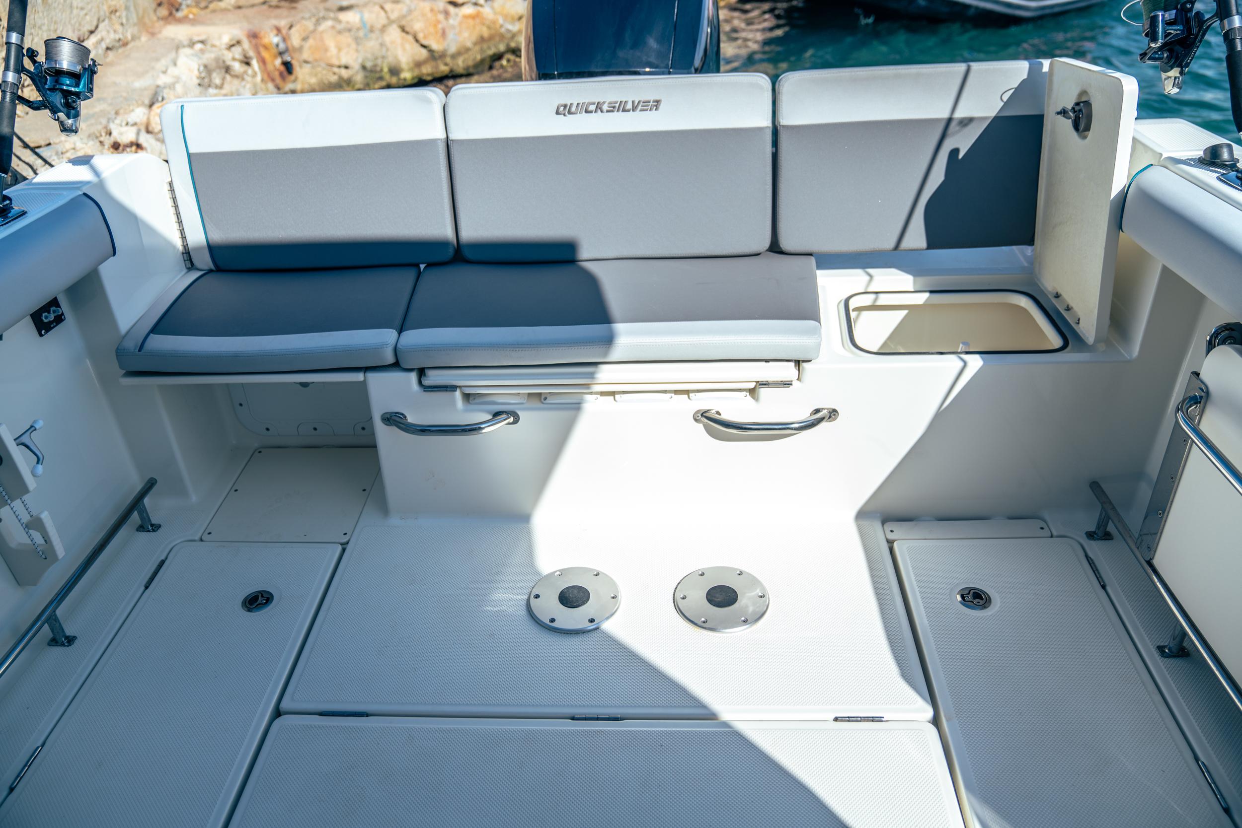 Quicksilver 625 Pilothouse