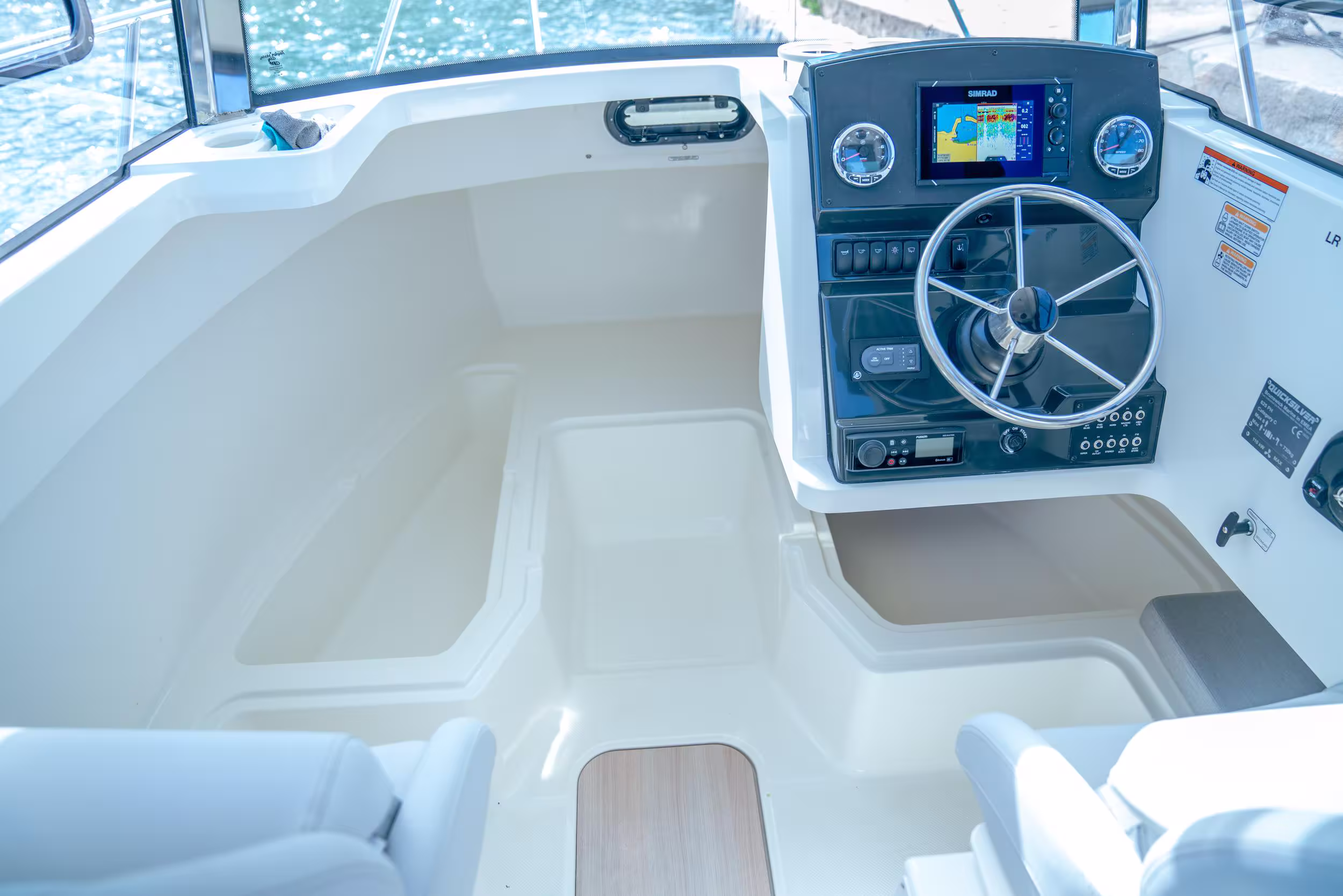 Quicksilver 625 Pilothouse