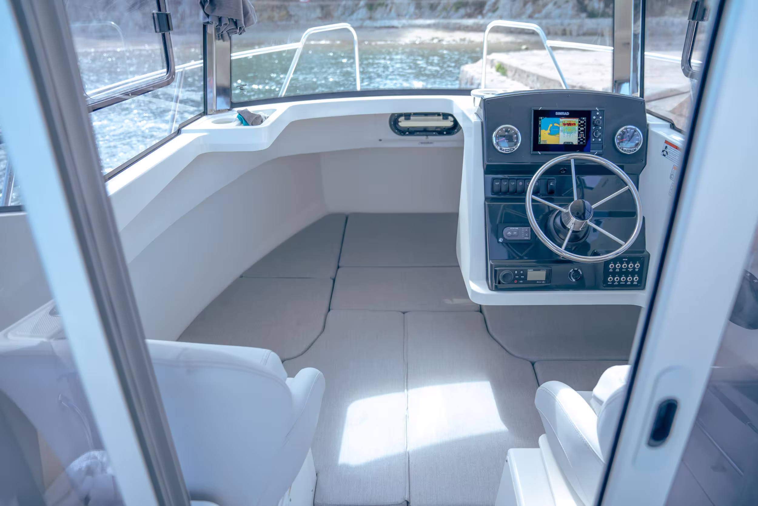 Quicksilver 625 Pilothouse